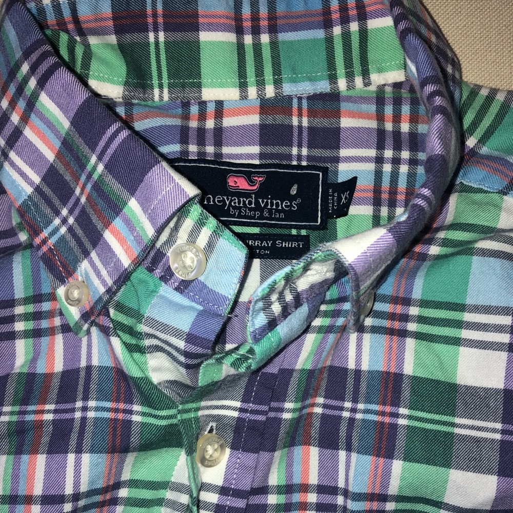 Boys Vineyard Vines Button Down Shirt.